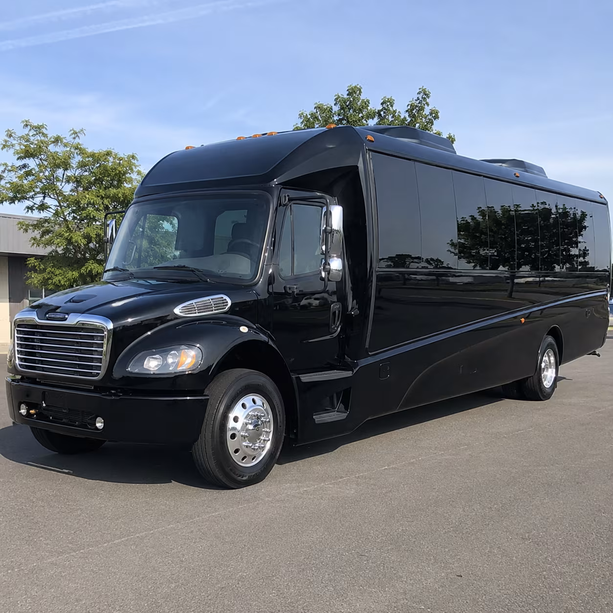 ithaca 28 passenger minibus